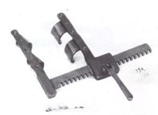 2 3/4 Amato Neonatal Sternal Retractors 4 blades medium
