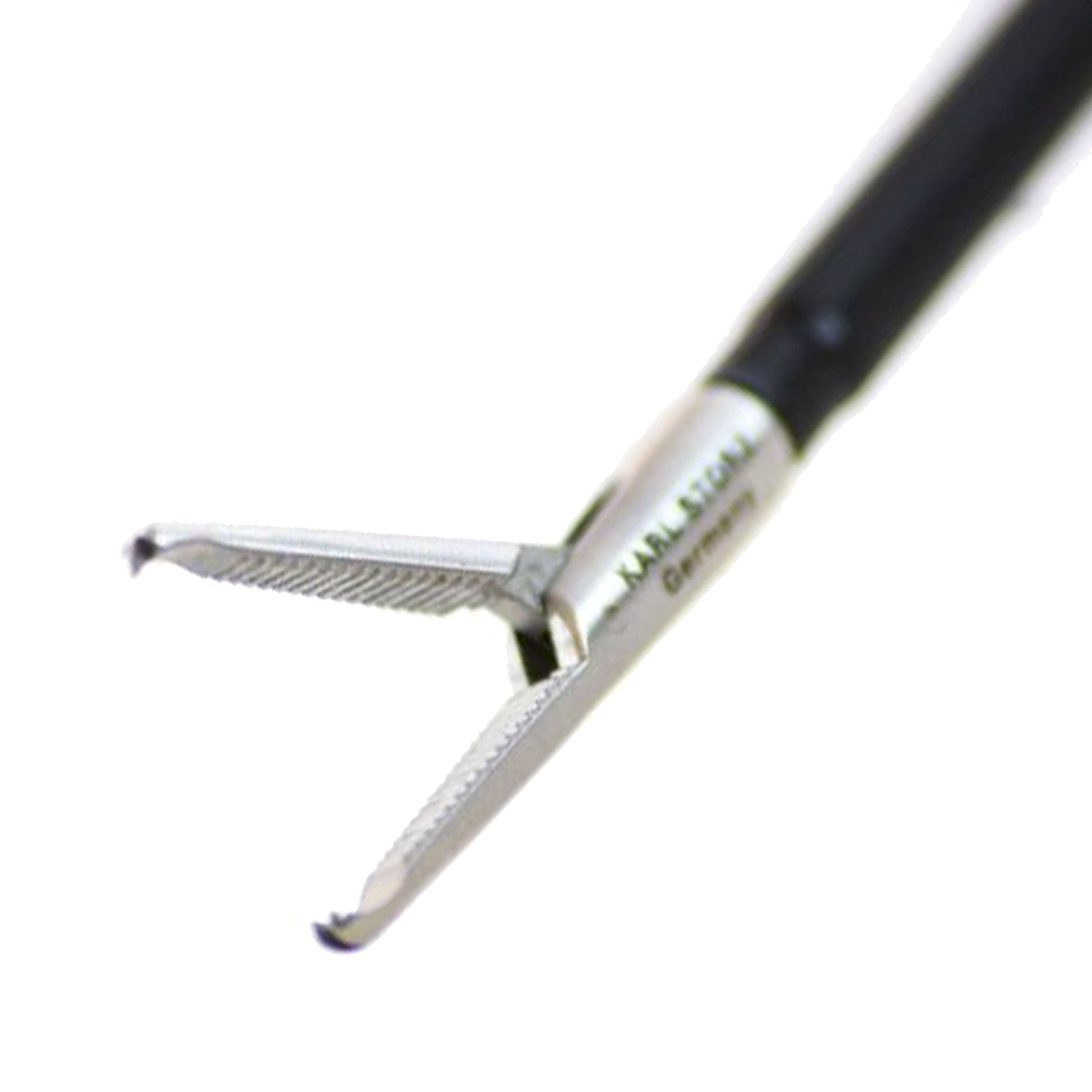 Storz Traumatic Grasping Forceps w/ Ratchet, 5mm x 36cm